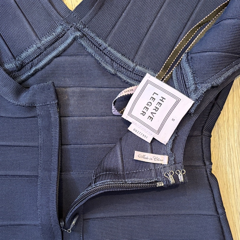 Herve Leger Navy Blue mini Dress - Picture 6 of 6